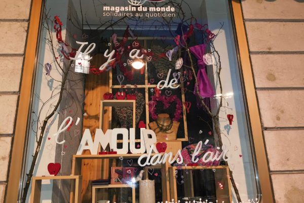 VitrineMAGASIN MONDE